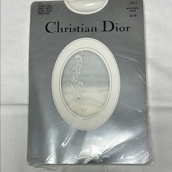 Christian Dior White Floral Vine Motif w/ Pearls Sheer Pantyhose SZ 2 - Picture 1 of 5